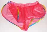 PVC-Shorts Andreas hellrot mit regenbogenfarbiger Einfassung