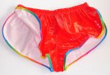 Lackshorts Andreas rot mit regenbogenfarbiger Einfassung