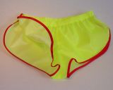 Andreas Shorts leuchtgelb aus Membranstoff Andreas Shorts leuchtgelb aus Membranstoff