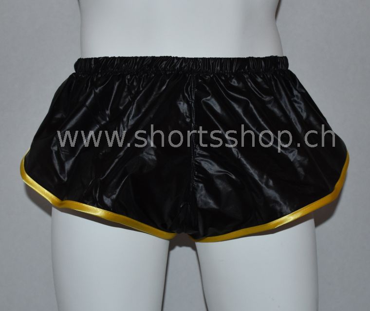 Nylon Shorts Dennys aus sehr leichtem, schwarzem Gewebe