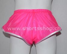 Nylon Shorts Dennys aus sehr leichtem, pinkfarbigem Gewebe.