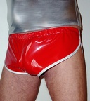 wunderschöne Lackshorts mit viel Bewegungsfreiheit